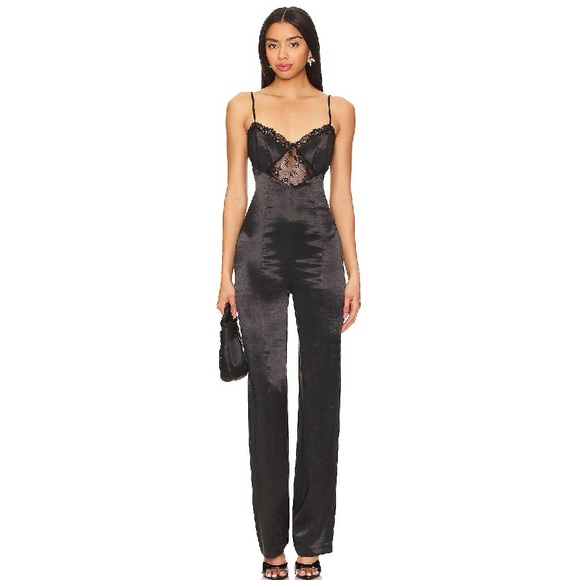 NWT! Lovers & Friends Cailey Jumpsuit in Black Size Small - Picture 1 of 13
